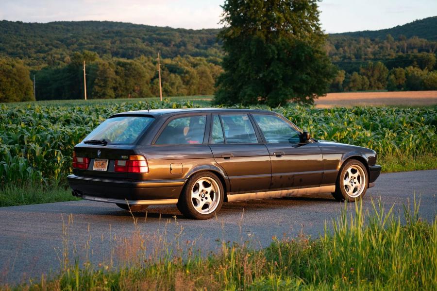  BMW M5 Touring (E34) 1992 года  (EU) (фото 17 из 94)